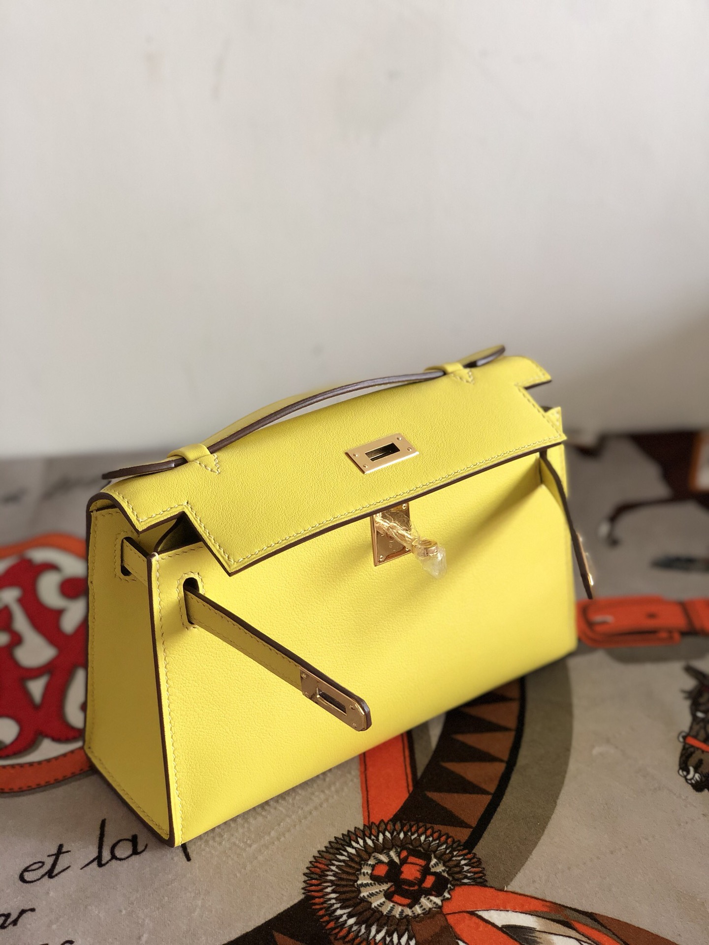 에르메스 미니 켈리백22 레몬 금장 스위프트